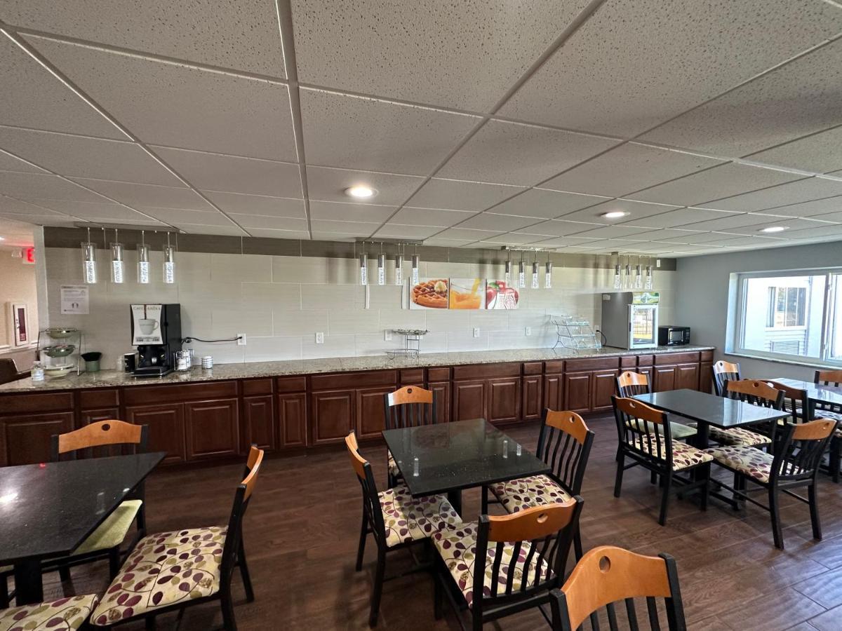 סקוטסבורג I65 Studio Suites מראה חיצוני תמונה