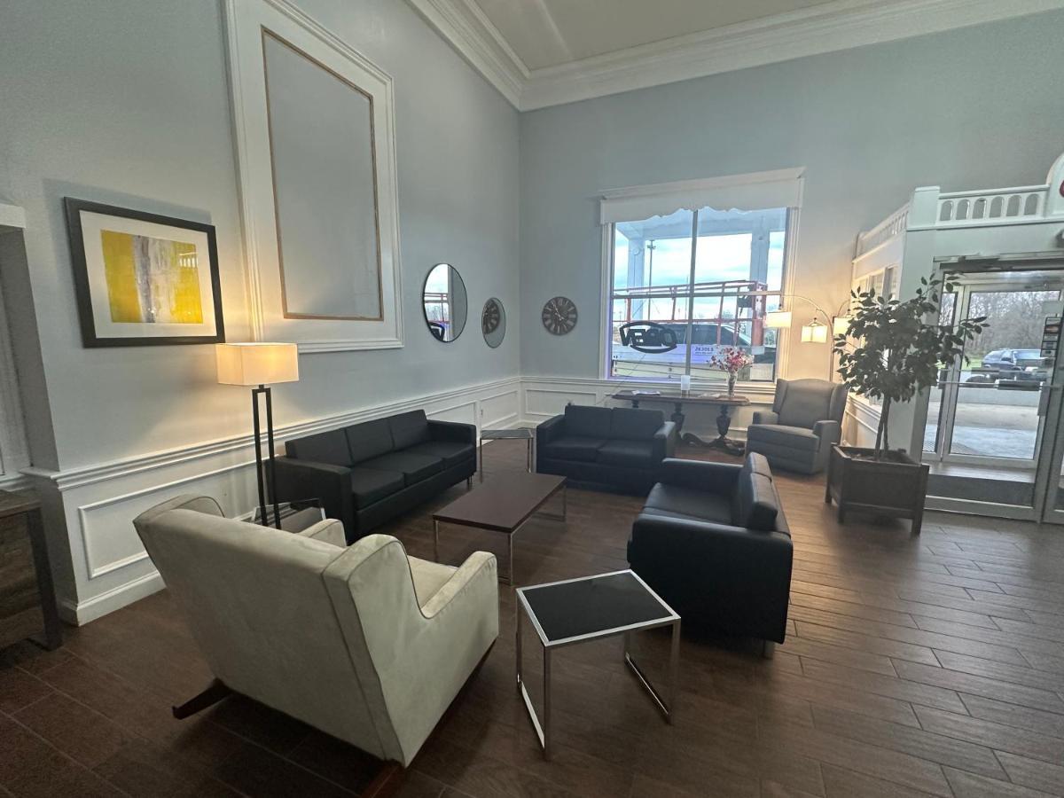 סקוטסבורג I65 Studio Suites מראה חיצוני תמונה